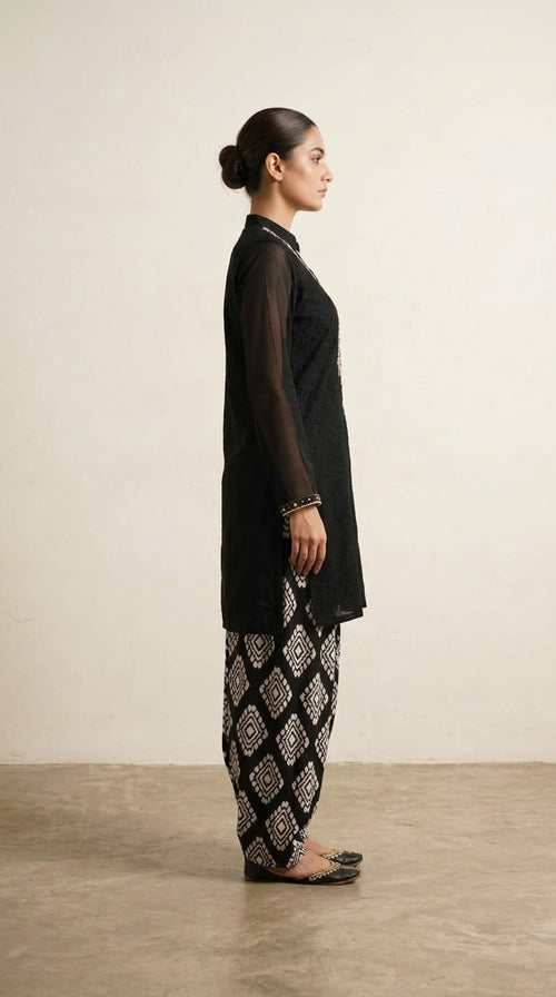 TASSELS 1 BLACK 2 PIECE
